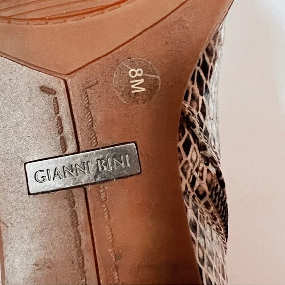 Gianni Bini Light Tan Snakeskin Ankle Booties Womens 8 Low Heel Boots - Picture 13 of 14